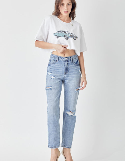 Load image into Gallery viewer, RISEN Distressed Slim Cropped Jeans
