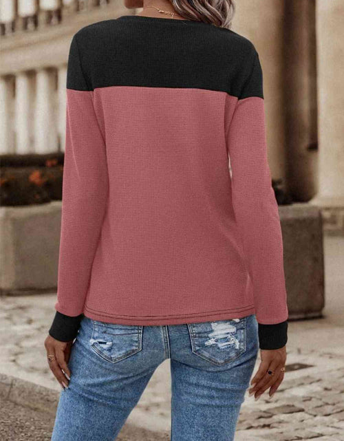 Load image into Gallery viewer, Contrast Buttoned Round Neck Long Sleeve T-Shirt
