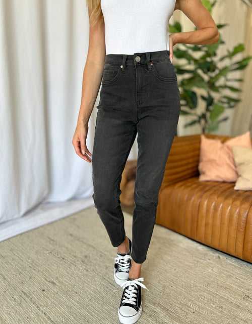 Load image into Gallery viewer, RFM Full Size High Rise Tummy Control Skinny Jeans

