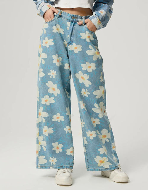 Load image into Gallery viewer, Pocketed Floral Wide Leg Jeans
