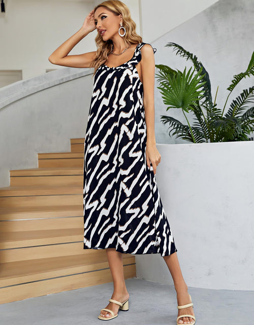 Load image into Gallery viewer, Two-Tone Low Back Midi Dress
