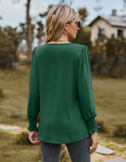 Load image into Gallery viewer, Puff Sleeve Pleated Blouse
