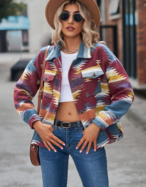 Load image into Gallery viewer, Printed Collared Neck Jacket
