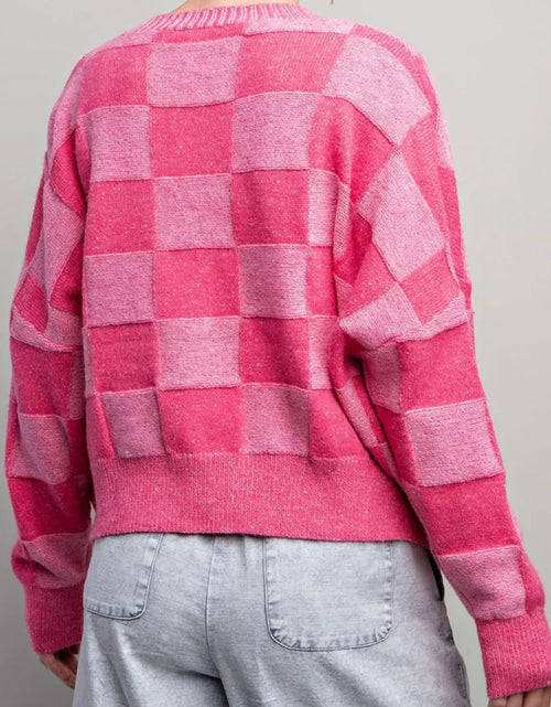 Load image into Gallery viewer, Checkered V-Neck Long Sleeve Cardigan
