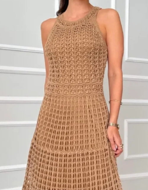 Load image into Gallery viewer, Hollowed-Out Sleeveless Maxi Dress

