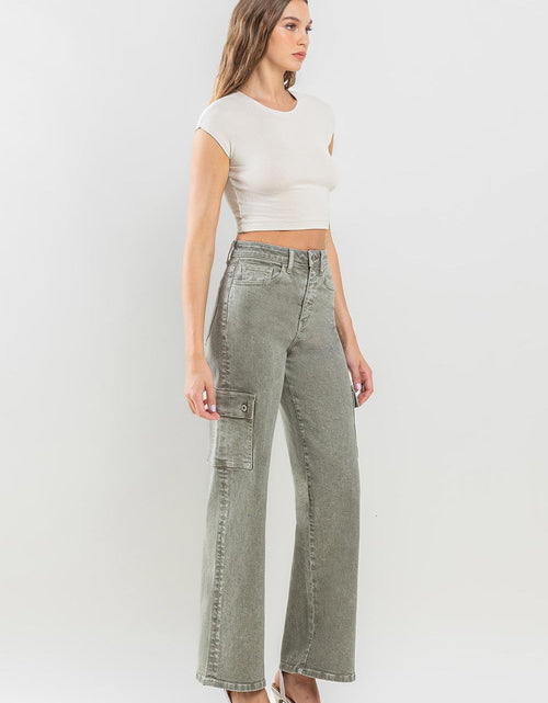 Load image into Gallery viewer, Vervet by Flying Monkey 90's Super High Rise Cargo Jeans
