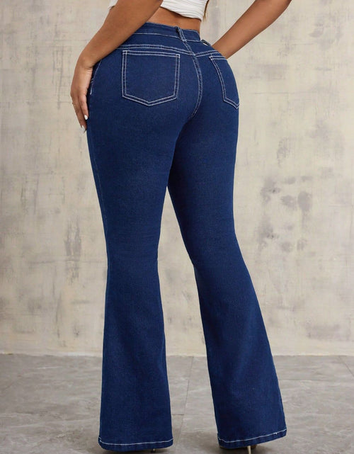 Load image into Gallery viewer, Flare Jeans with Pockets
