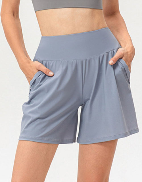 Load image into Gallery viewer, Pocketed Elastic Waist Active Shorts
