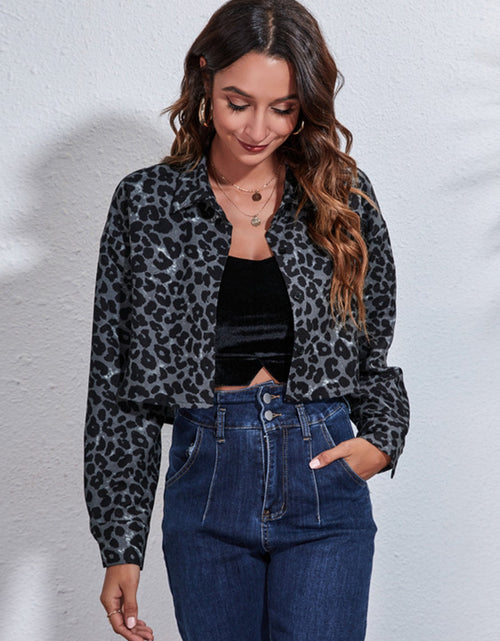 Load image into Gallery viewer, Leopard Button Up Collared Neck Cropped Jacket
