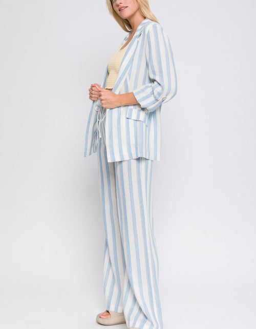 Load image into Gallery viewer, Love Tree Linen Woven Striped Blazer

