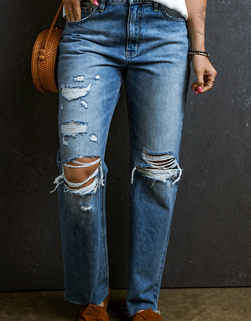 Load image into Gallery viewer, Distressed Raw Hem Jeans with Pockets
