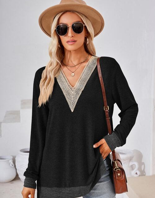 Load image into Gallery viewer, Crochet Contrast V-Neck Long Sleeve Slit T-Shirt
