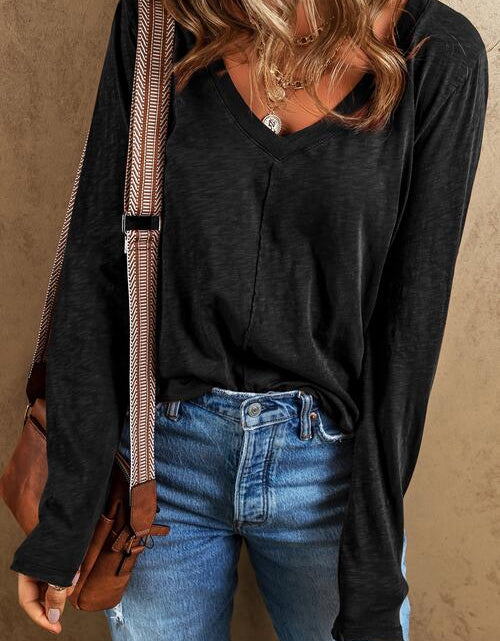 Load image into Gallery viewer, Exposed Seam V-Neck Long Sleeve T-Shirt
