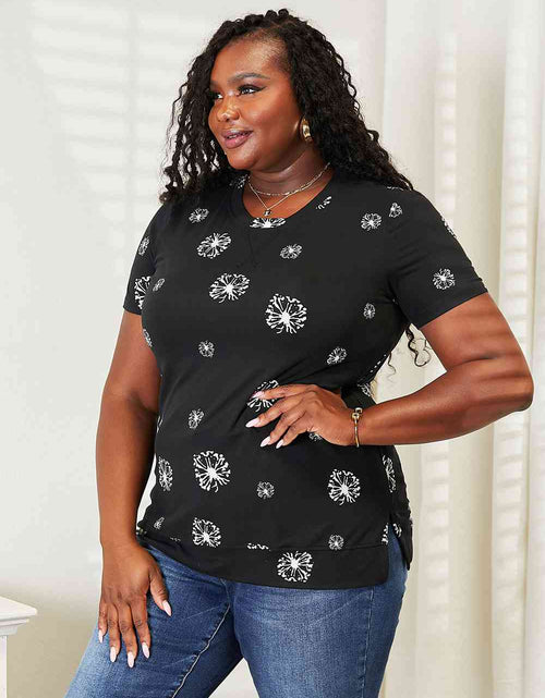 Load image into Gallery viewer, Double Take Dandelion Print Round Neck T-Shirt
