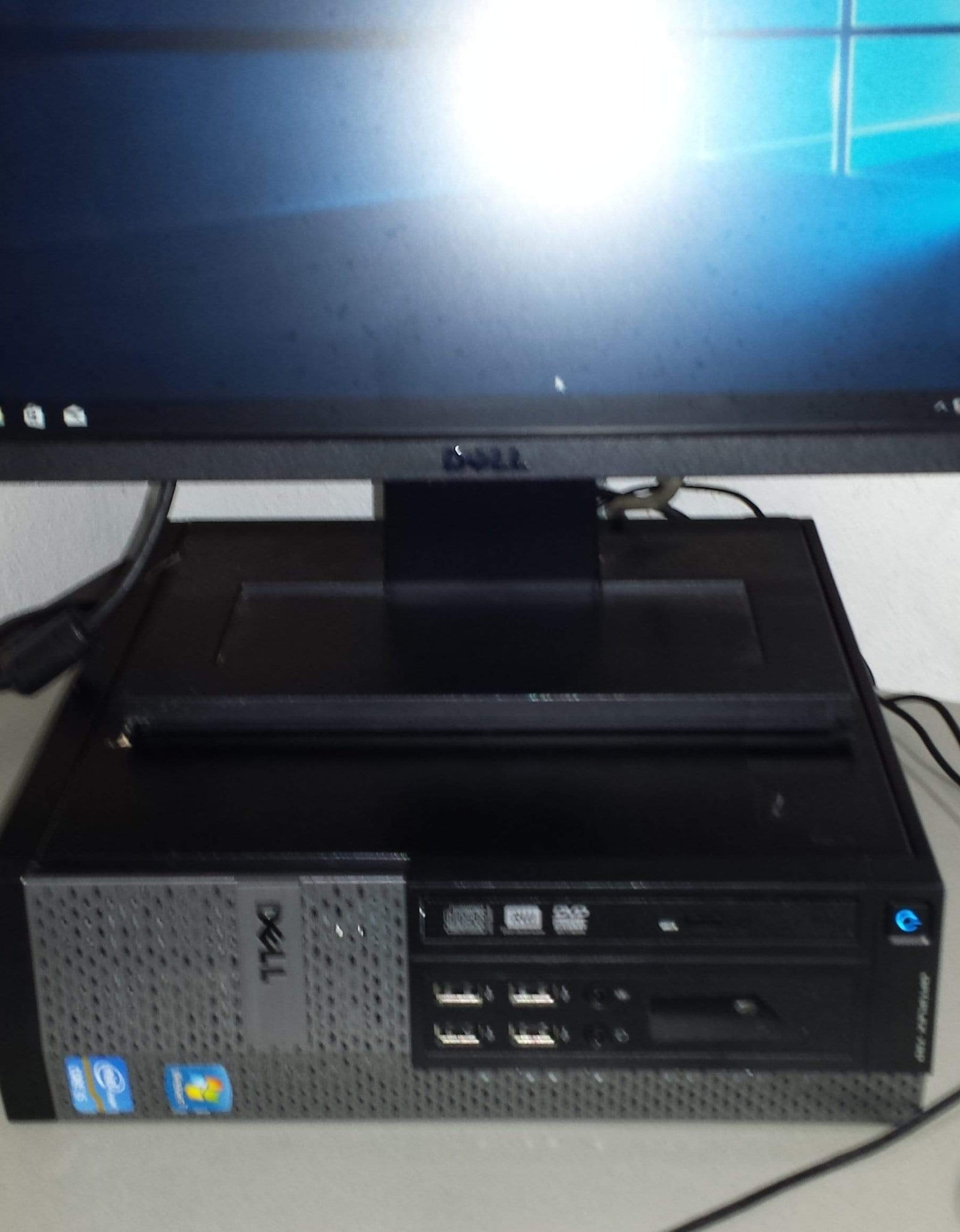 Dell Optiplex 990 Desktop PC- 2nd Gen 3.1GHz Intel Quad Core i5, 8GB-24GB RAM, Hard Drive or Solid State Drive, Win 10 PRO by Computers 4 Less