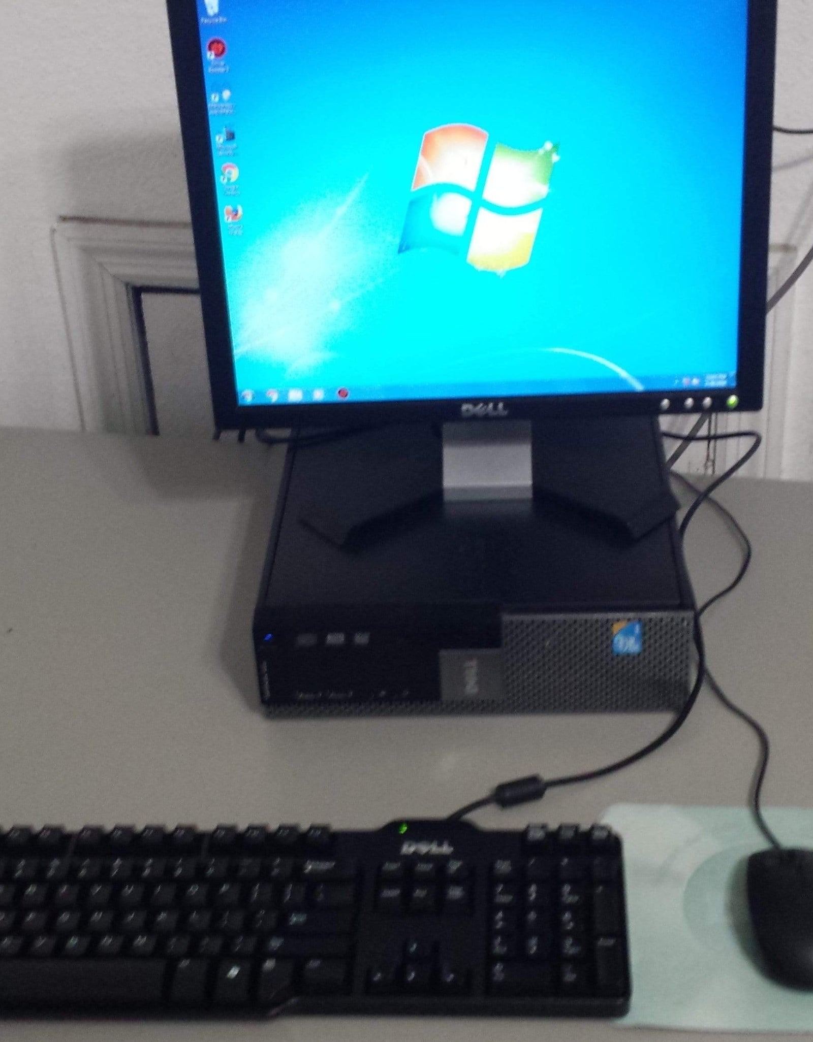 Dell Optiplex 990 Desktop PC- 2nd Gen 3.1GHz Intel Quad Core i5, 8GB-24GB RAM, Hard Drive or Solid State Drive, Win 10 PRO by Computers 4 Less
