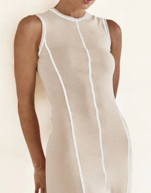 Load image into Gallery viewer, Contrast Stitching Round Neck Sleeveless Midi Dress
