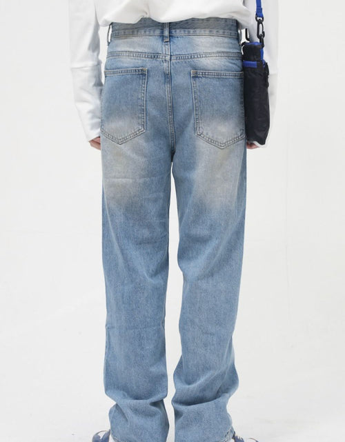 Load image into Gallery viewer, Washed Mid Rise Jeans with Pockets
