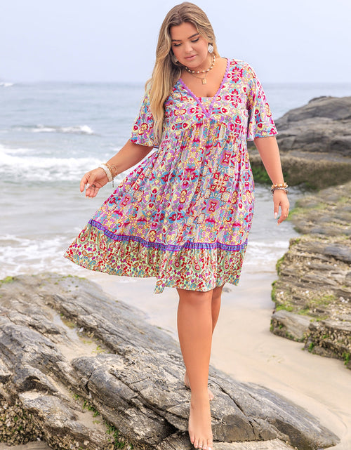 Load image into Gallery viewer, Plus Size Lace Detail Printed Half Sleeve Dress
