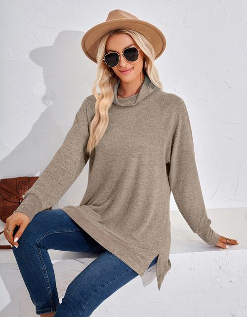 Load image into Gallery viewer, Contrast Mock Neck Long Sleeve T-Shirt
