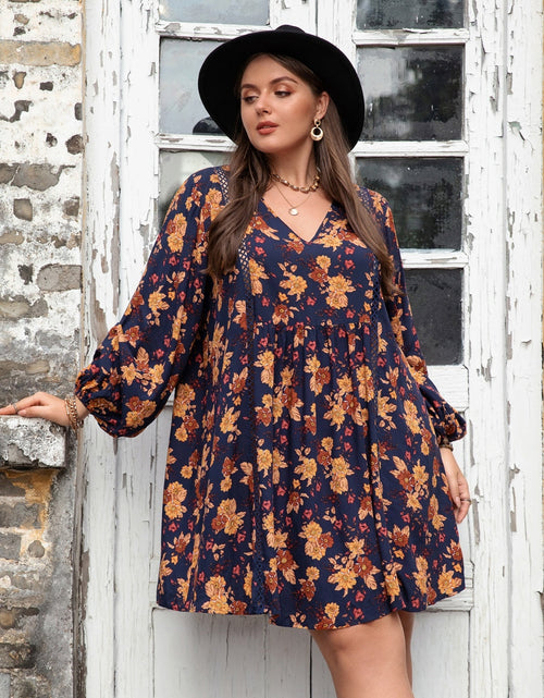 Load image into Gallery viewer, Plus Size Floral V-Neck Balloon Sleeve Dress
