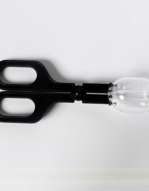 Load image into Gallery viewer, Durable Abs Insect Trap With Scissor Handle - Perfect For Small Pet Feeding And Cleaning by Dog Hugs Cat
