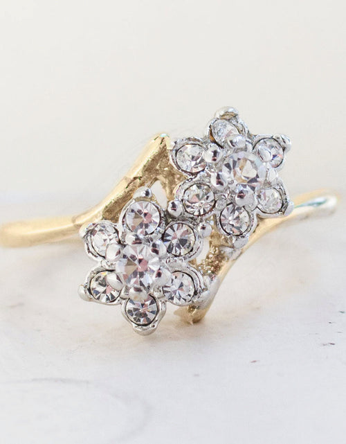 Load image into Gallery viewer, Women's Vintage 1970s Star Flower Cluster Ring set with Genuine Ruby or Austrian Crystals Made in USA by PVD Vintage Jewelry
