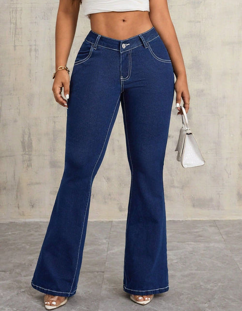 Load image into Gallery viewer, Flare Jeans with Pockets
