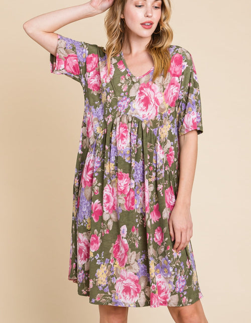 Load image into Gallery viewer, BOMBOM Flower Print V-Neck Ruched Dress
