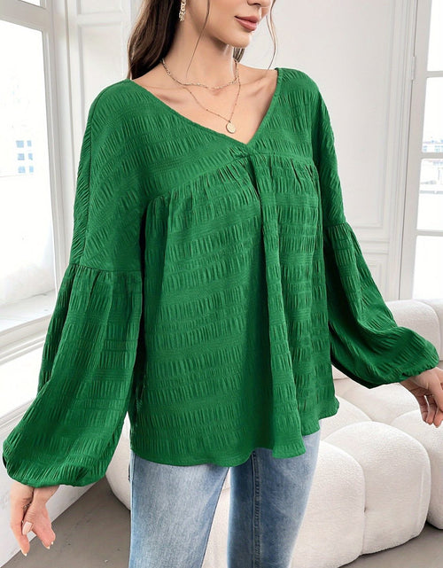 Load image into Gallery viewer, Plus Size Texture V-Neck Long Sleeve Top
