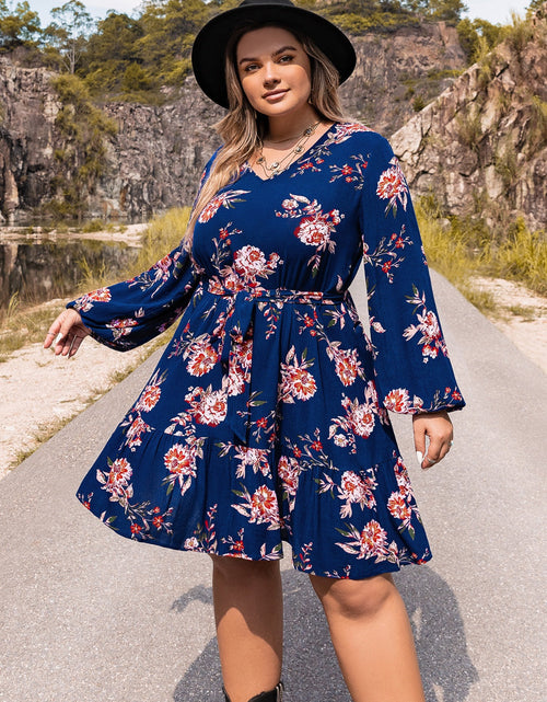 Load image into Gallery viewer, Plus Size V-Neck Long Sleeve Dress
