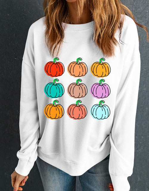 Load image into Gallery viewer, Pumpkin Graphic Long Sleeve Sweatshirt
