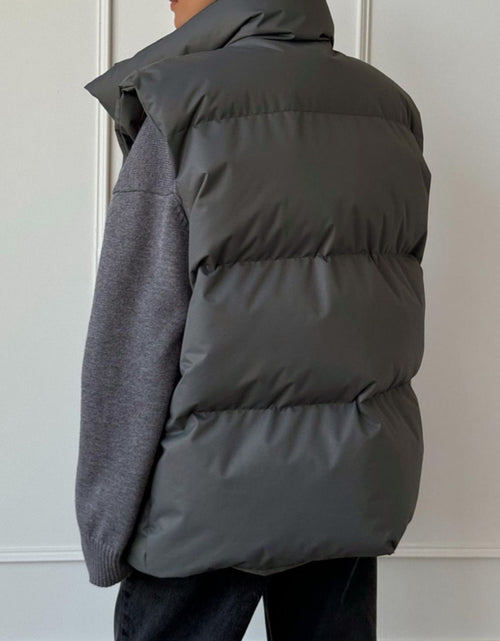 Load image into Gallery viewer, Zip Up Turtleneck Vest Coat
