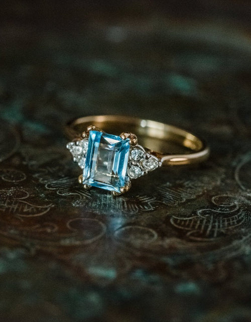 Load image into Gallery viewer, Vintage Ring Clear Austrian Crystals 18k Yellow Gold Electroplated Womens Birthstone Made in USA by PVD Vintage Jewelry
