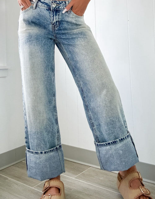 Load image into Gallery viewer, Washed Wide Leg Jeans with Pockets
