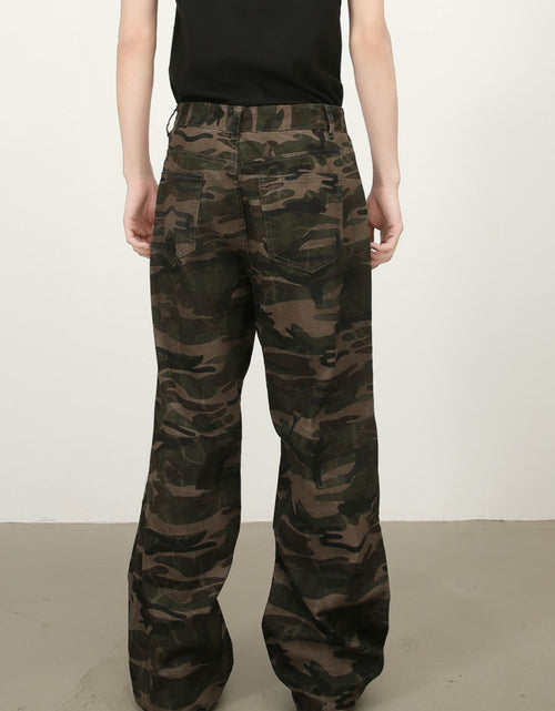 Load image into Gallery viewer, Men's Camouflage Jeans with Pockets
