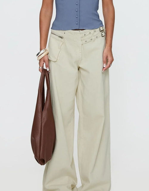 Load image into Gallery viewer, Wide Leg Jeans with Pockets
