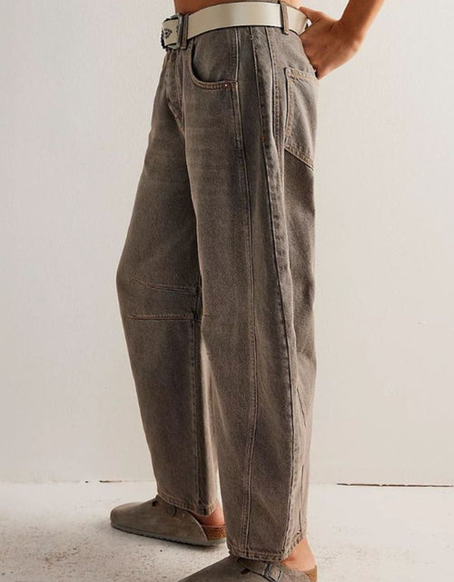 Load image into Gallery viewer, Wide Leg Jeans with Pockets
