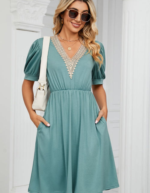Load image into Gallery viewer, Contrast V-Neck Puff Sleeve Pocket Dress
