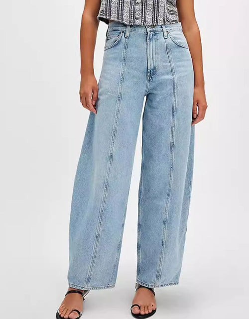Load image into Gallery viewer, Wide Leg Jeans with Pockets
