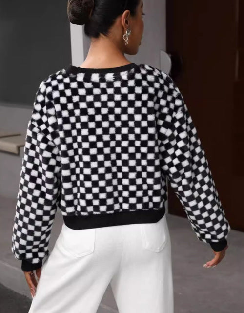Load image into Gallery viewer, Plaid Round Neck Long Sleeve Sweatshirt
