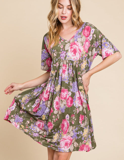 Load image into Gallery viewer, BOMBOM Flower Print V-Neck Ruched Dress
