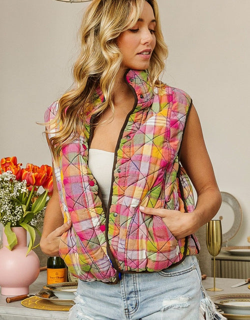 Load image into Gallery viewer, BiBi Quilted Washed Plaid Snap Down Vest
