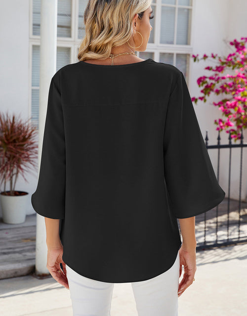 Load image into Gallery viewer, V-Neck Three-Quarter Sleeve Top
