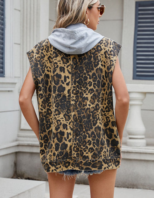 Load image into Gallery viewer, Leopard Buttton Up Denim Vest
