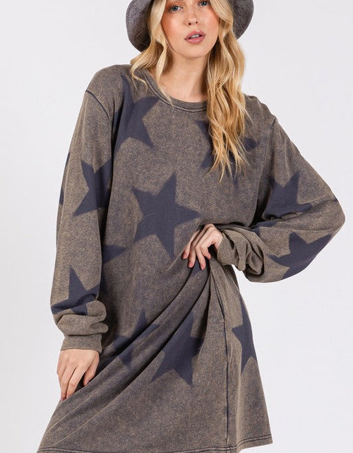 Load image into Gallery viewer, SAGE + FIG Washed Star Print Round Neck Dress
