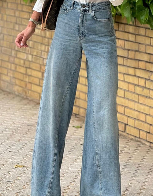 Load image into Gallery viewer, Wide Leg Jeans with Pockets
