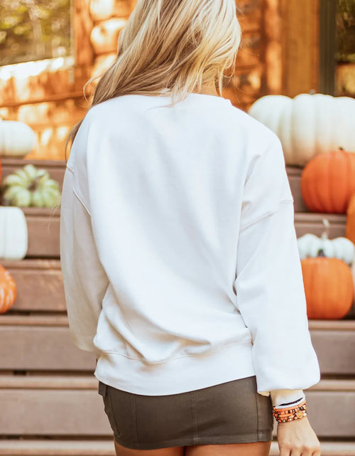 Load image into Gallery viewer, Graphic Round Neck Long Sleeve Sweatshirt
