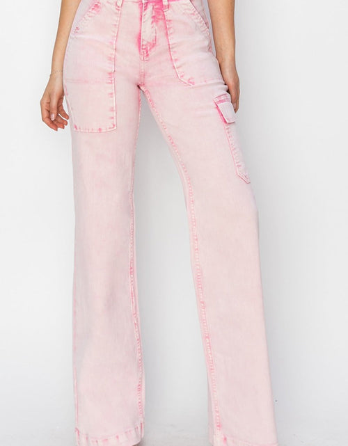 Load image into Gallery viewer, RISEN Full Size High Rise Cargo Pocket Jeans
