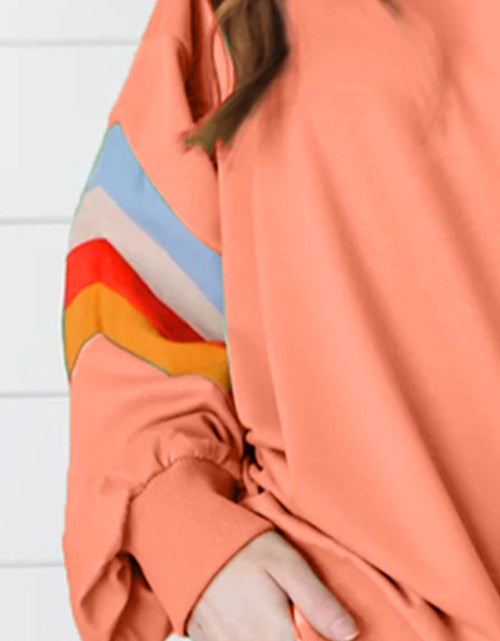 Load image into Gallery viewer, Contrast Round Neck Long Sleeve Sweatshirt
